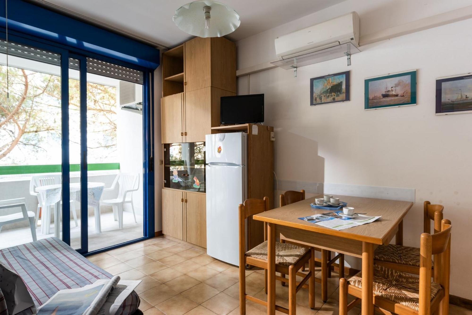 Cozy Flat In The Area In *